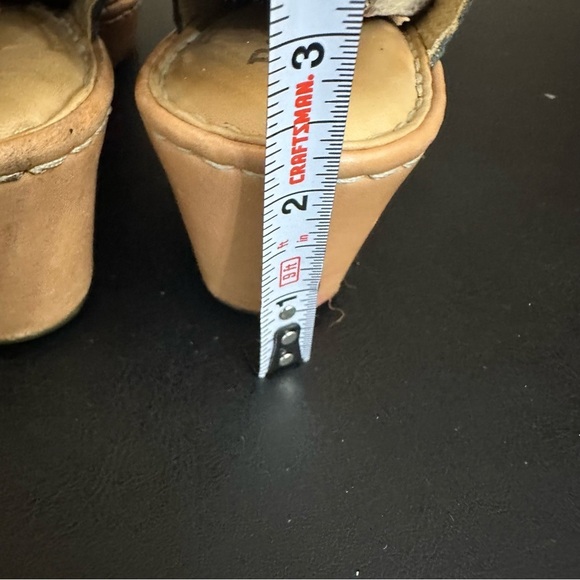 Born Womens Black Leather SlingBack Wedge Sandals Size 8 T-Strap Adjustable - Picture 3 of 12